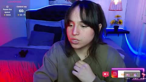 eymmy_24 online show from October 12, 3:32 am