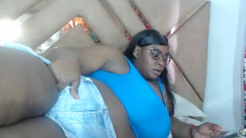 eyshaexotii online show from February 8, 6:55 pm