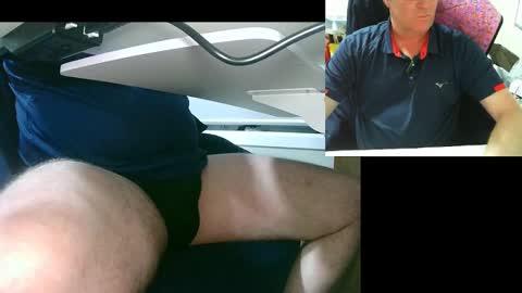 Snapshot of ezondi1 chatting on February 21, 4:26 pm EZONDI online show from February 21, 4:26 pm