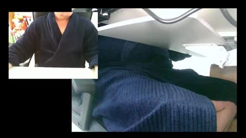 Snapshot of ezondi1 chatting on December 25, 10:27 pm EZONDI online show from December 25, 10:27 pm