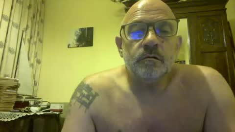f1zzeek online show from July 10, 12:26 am