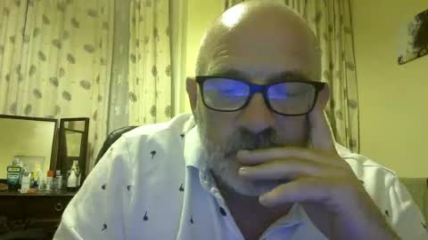 f1zzeek online show from June 23, 11:33 pm