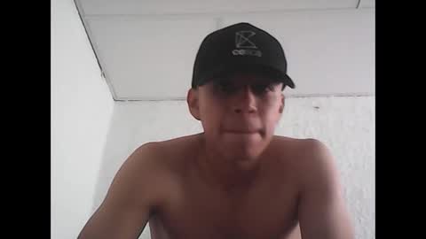 R online show from February 6, 5:37 pm