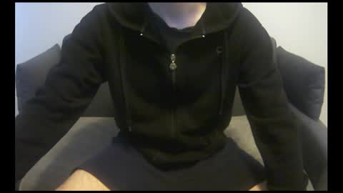 FacelessEscape online show from March 6, 1:03 pm