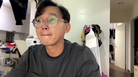 faint45508542 online show from January 6, 4:02 pm