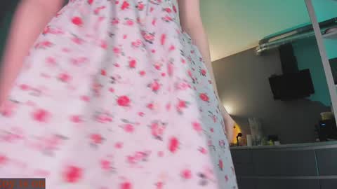 Snapshot of fairy_casey chatting on December 3, 8:11 pm fairy_casey online show from December 3, 8:11 pm