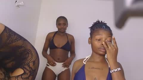 fairy_pearl online show from July 8, 7:34 am