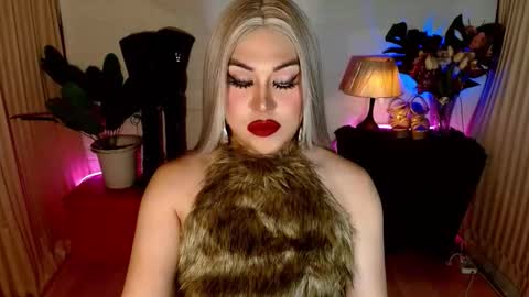 CLAUDIA VALVALERA online show from November 12, 5:54 am