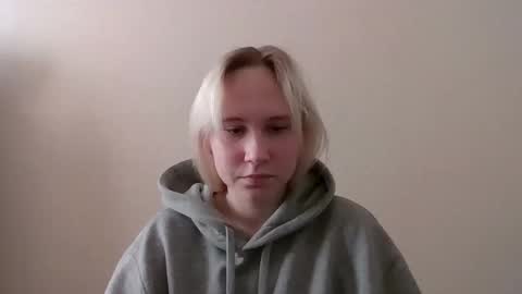 Snapshot of fairyfeller_ chatting on October 21, 5:23 am fairyfeller_ online show from October 21, 5:23 am