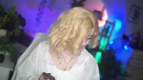 faith_chan online show from February 26, 4:16 am