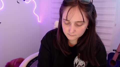 OF fallenag 1 online show from June 22, 4:53 am