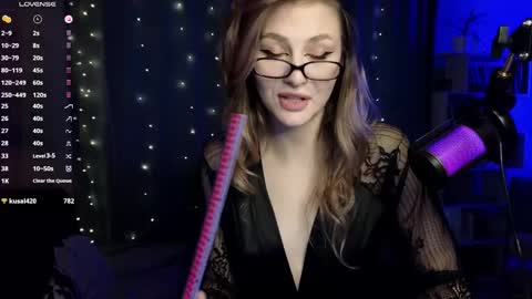 fancymeee online show from February 22, 11:46 am