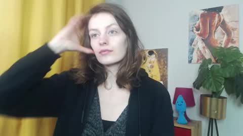 Nadine online show from November 4, 5:42 am