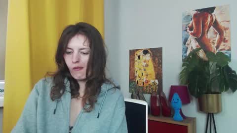 Nadine online show from September 17, 5:11 am