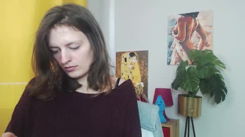 Nadine online show from November 12, 6:49 am