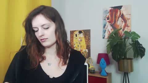 Nadine online show from March 10, 9:23 am