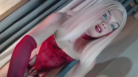 DANIELLA - DONT FORGET TO GIVE ME A THUMBSU UP online show from February 8, 11:30 pm