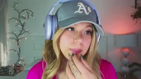 Farah online show from November 14, 12:40 pm