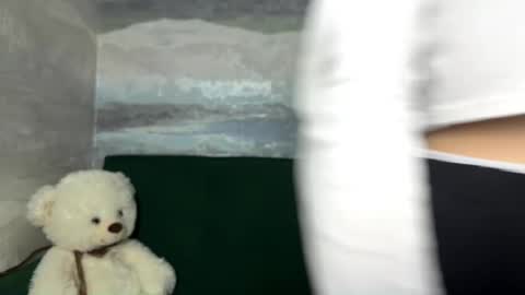 Anna Scovich online show from October 31, 1:22 pm