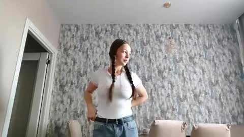 Anna Scovich online show from October 2, 10:47 am