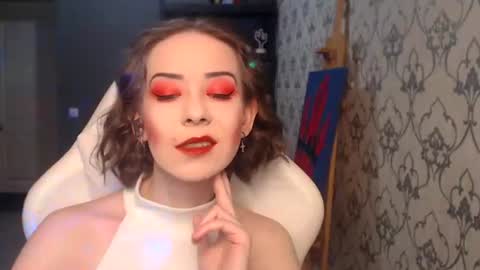 Fascinating   Eyes online show from July 28, 6:42 pm