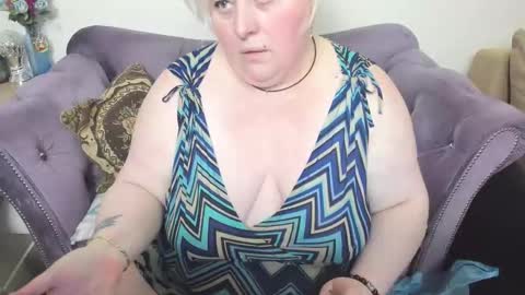 fashiona online show from February 2, 9:22 pm