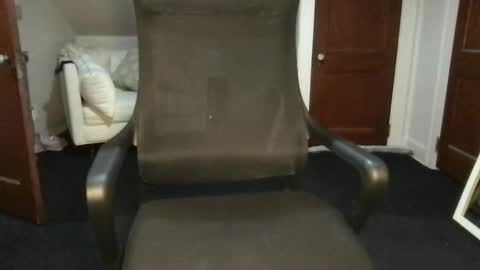 Fatassissy online show from December 19, 2:40 am