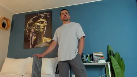 Snapshot of fatdick_1 chatting on December 15, 8:15 pm M A T T E O online show from December 15, 8:15 pm