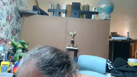 Fred. online show from July 28, 8:34 pm