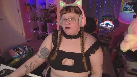 FatVeronica online show from February 6, 5:37 pm