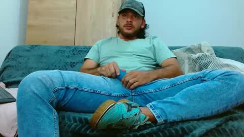 favid95 online show from September 18, 2:15 am