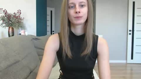 favoriteyour online show from December 15, 9:05 am