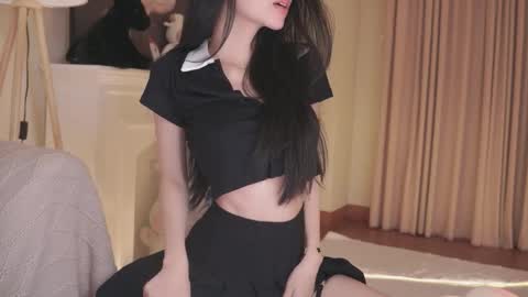 feel_me_00 online show from October 25, 7:14 pm