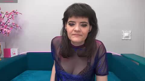 Laura online show from April 4, 5:14 am