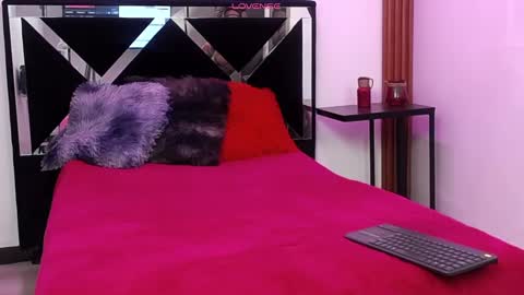 FELINE online show from October 11, 1:16 pm