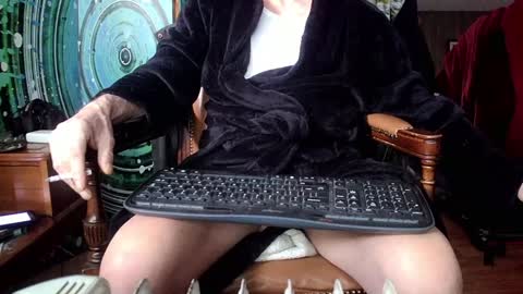 hungnsexy  online show from February 8, 8:21 pm