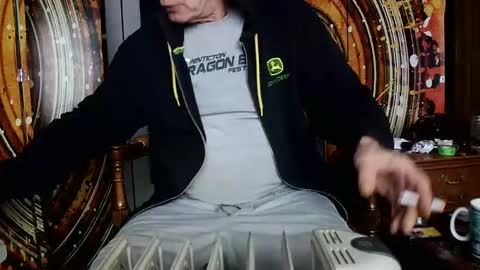 hungnsexy  online show from February 12, 5:37 am