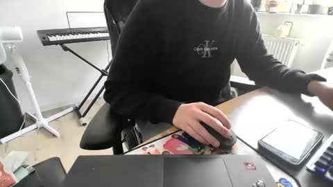 fem_alice_louis_dom online show from April 4, 9:38 am