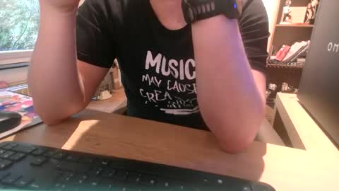 fem_alice_louis_dom online show from June 17, 6:57 pm