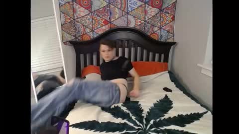 Dee online show from January 17, 4:44 am