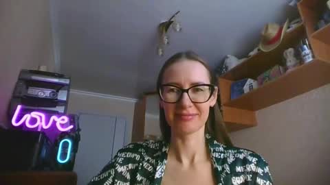 feraliss online show from February 2, 11:28 am