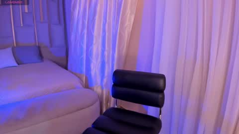 FER  online show from March 12, 6:43 pm