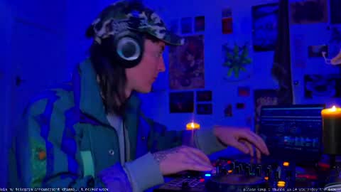 Fern next stream 430pm Monday PST online show from August 9, 11:37 am