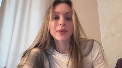 Lisa online show from February 3, 8:57 am