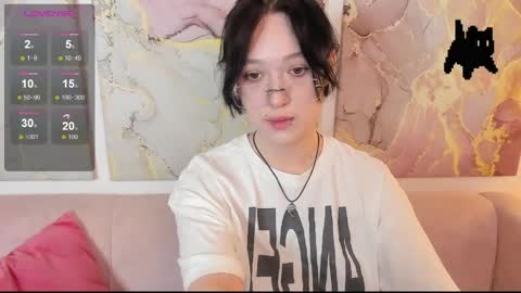 fiamoory online show from March 27, 8:26 am