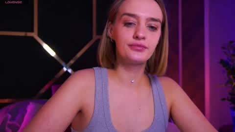 fieriadii online show from February 21, 1:22 am