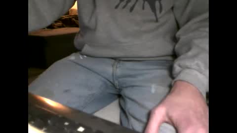 fifi010203 online show from January 27, 2:13 pm