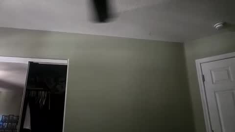 fightusfire32 online show from September 14, 7:59 pm