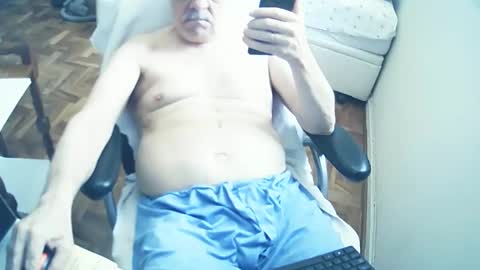 Snapshot of filhober chatting on February 17, 2:38 pm filhober online show from February 17, 2:38 pm