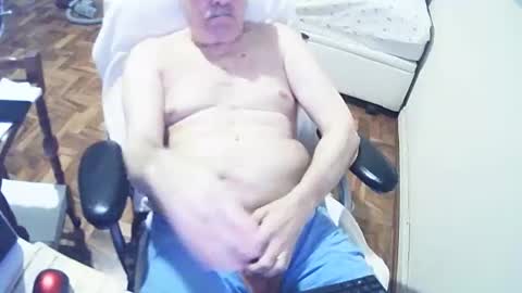 Snapshot of filhober chatting on March 1, 11:15 pm filhober online show from March 1, 11:15 pm